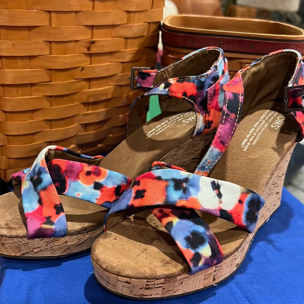 Tom’s Viola Flower Cork-Heel Platform Wedge Sandal